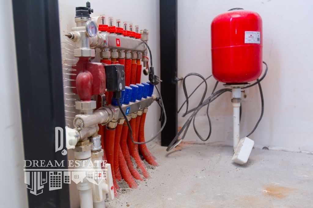 Продажа дома, 130м <sup>2</sup>, 8 сот., Алешково, 13 лучистый проезд