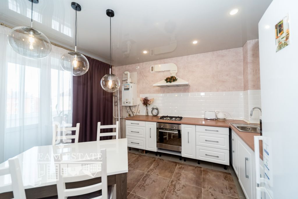 Продажа 2-комнатной квартиры, Полесье, 1-й Сиреневый пр-д,  30