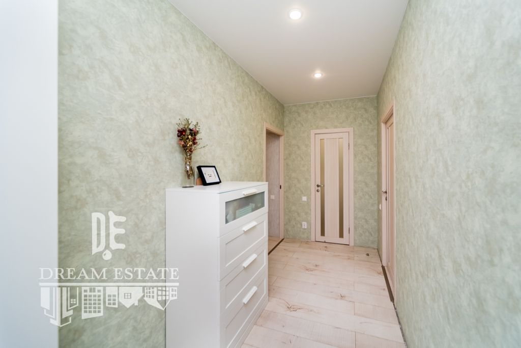 Продажа 2-комнатной квартиры, Полесье, 1-й Сиреневый пр-д,  30