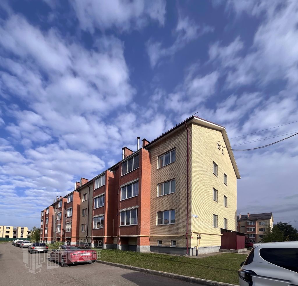 Продажа 2-комнатной квартиры, Полесье, 1-й Сиреневый пр-д,  30