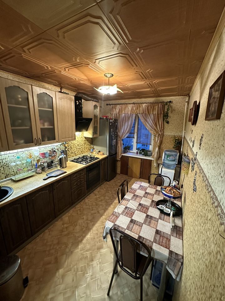 Продажа 3-комнатной квартиры, Саратов, Московская ул,  134/146