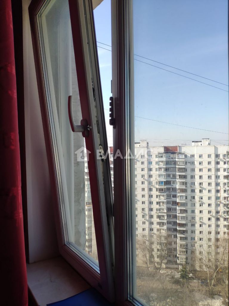 Продажа 3-комнатной квартиры, Москва, Осенняя ул,  26