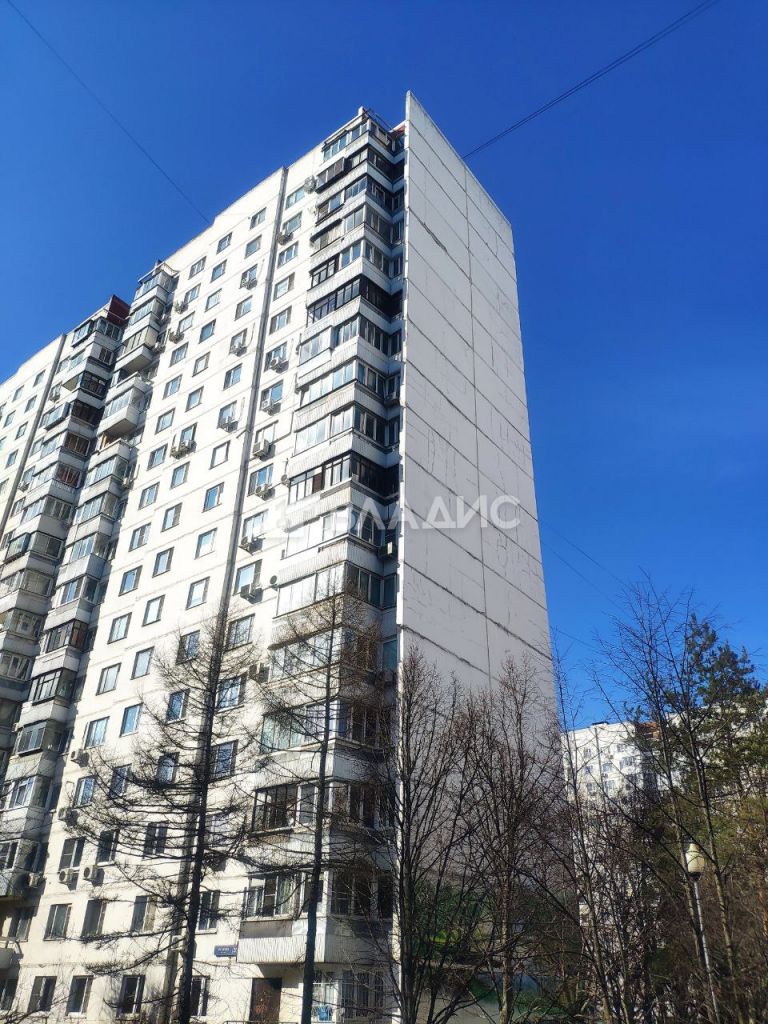 Продажа 3-комнатной квартиры, Москва, Осенняя ул,  26