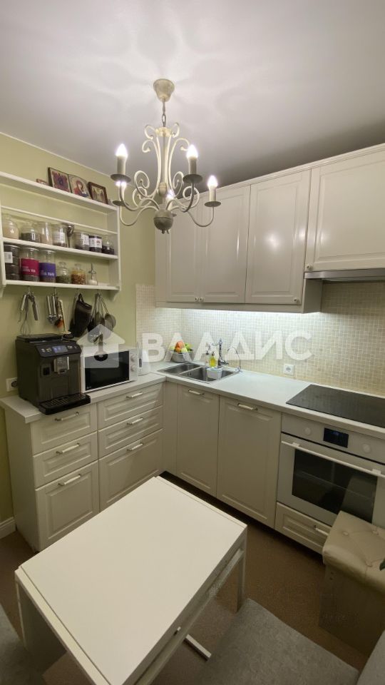 Продажа 3-комнатной квартиры, Москва, Тарусская ул,  4