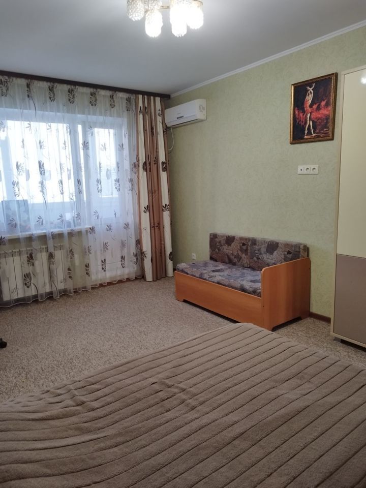Продажа 3-комнатной квартиры, Саратов, Тархова ул,  27Б