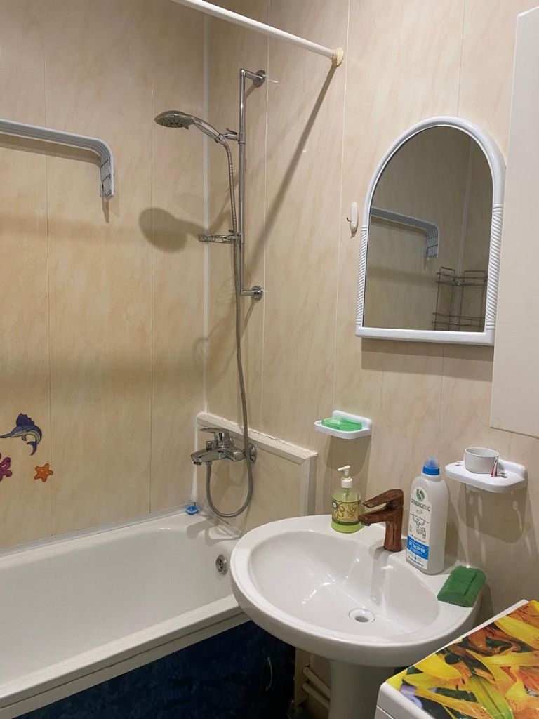 Продажа 2-комнатной квартиры, Смоленск, Колхозный пер,  15В