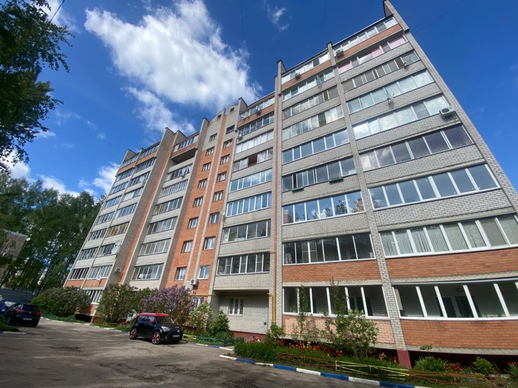 Продажа 2-комнатной квартиры, Смоленск, Колхозный пер,  15В