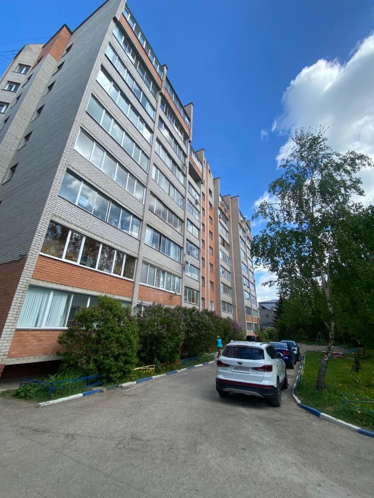 Продажа 2-комнатной квартиры, Смоленск, Колхозный пер,  15В