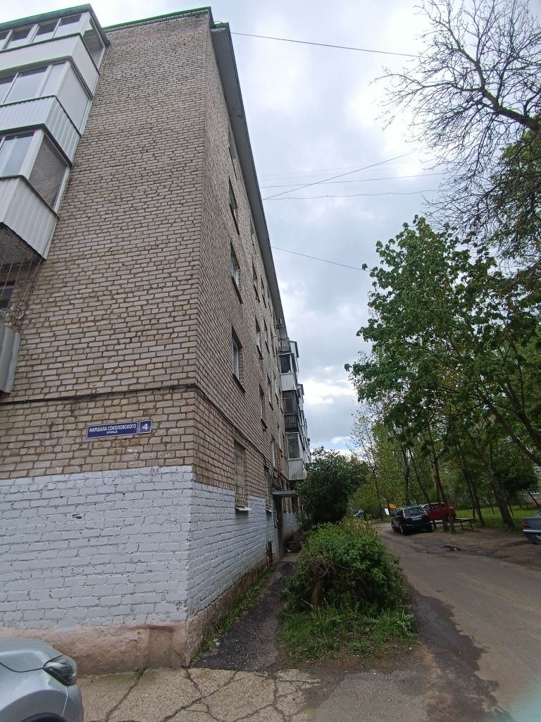 Продажа 2-комнатной квартиры, Смоленск, Маршала Соколовского ул,  4