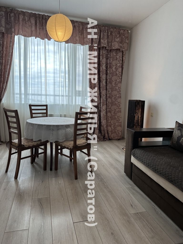 Продажа 2-комнатной квартиры, Саратов, Славянская пл,  2