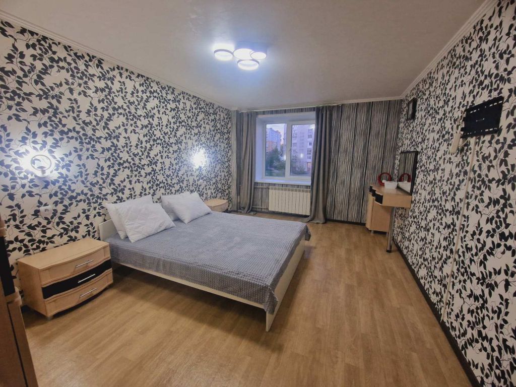 Аренда 3-комнатной квартиры, Нижний Новгород, Родионова ул,  193 корп3