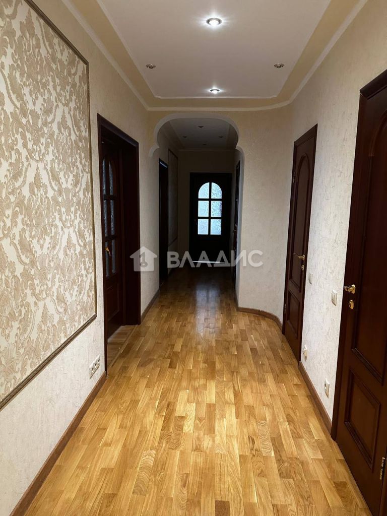 Продажа 3-комнатной квартиры, Одинцово, улица чистяковой,  8