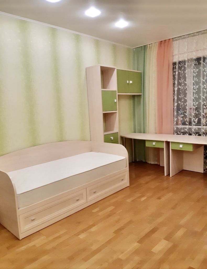 Продажа 3-комнатной квартиры, Иваново, Красных Зорь ул,  7А 
