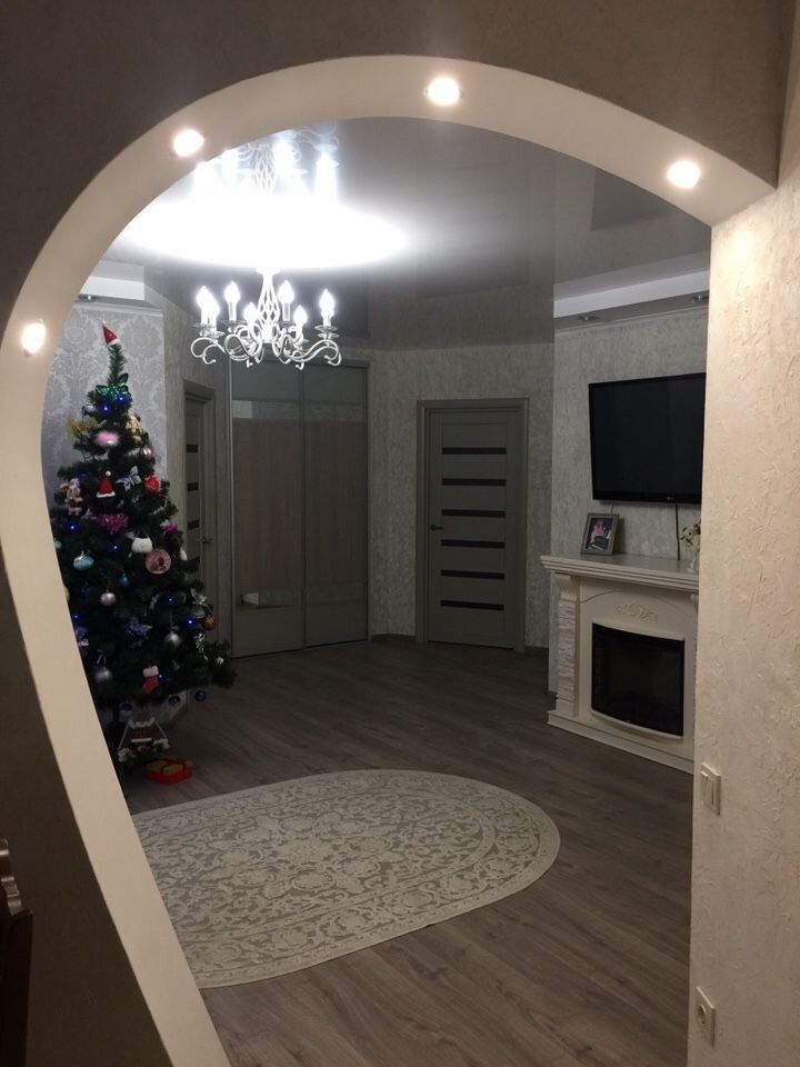 Продажа 3-комнатной квартиры, Саратов, Лунная ул,  30