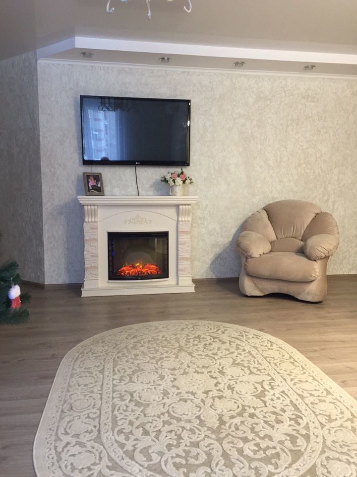 Продажа 3-комнатной квартиры, Саратов, Лунная ул,  30