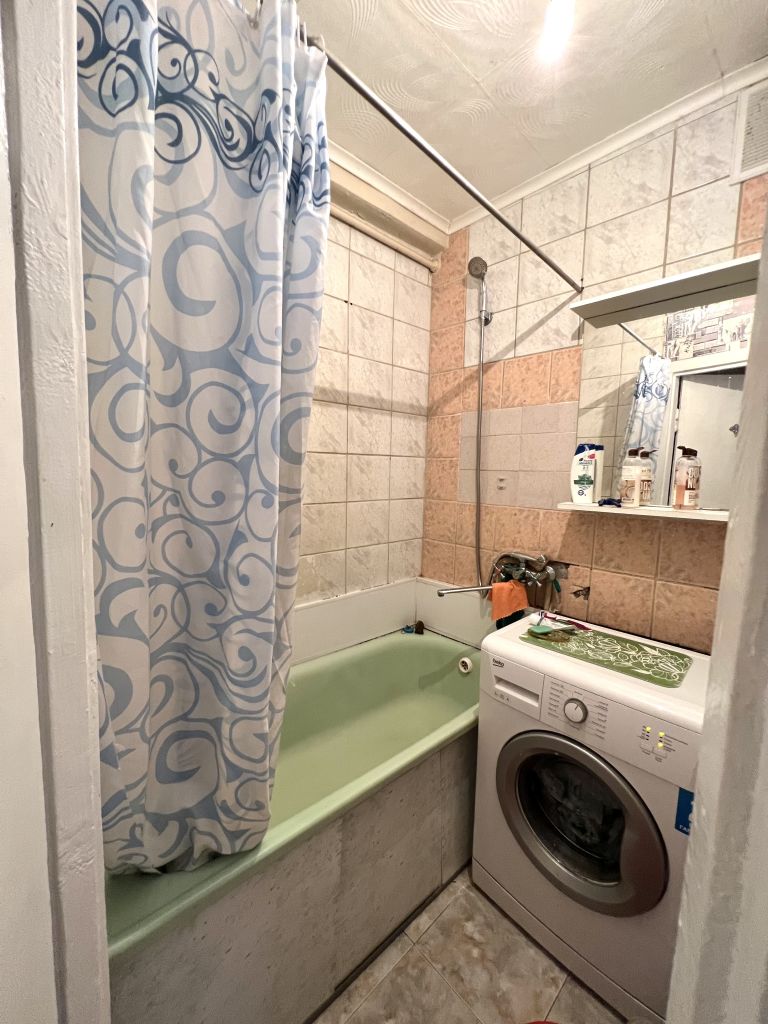 Продажа 1-комнатной квартиры, Ессентуки, 60 лет Октября ул,  14