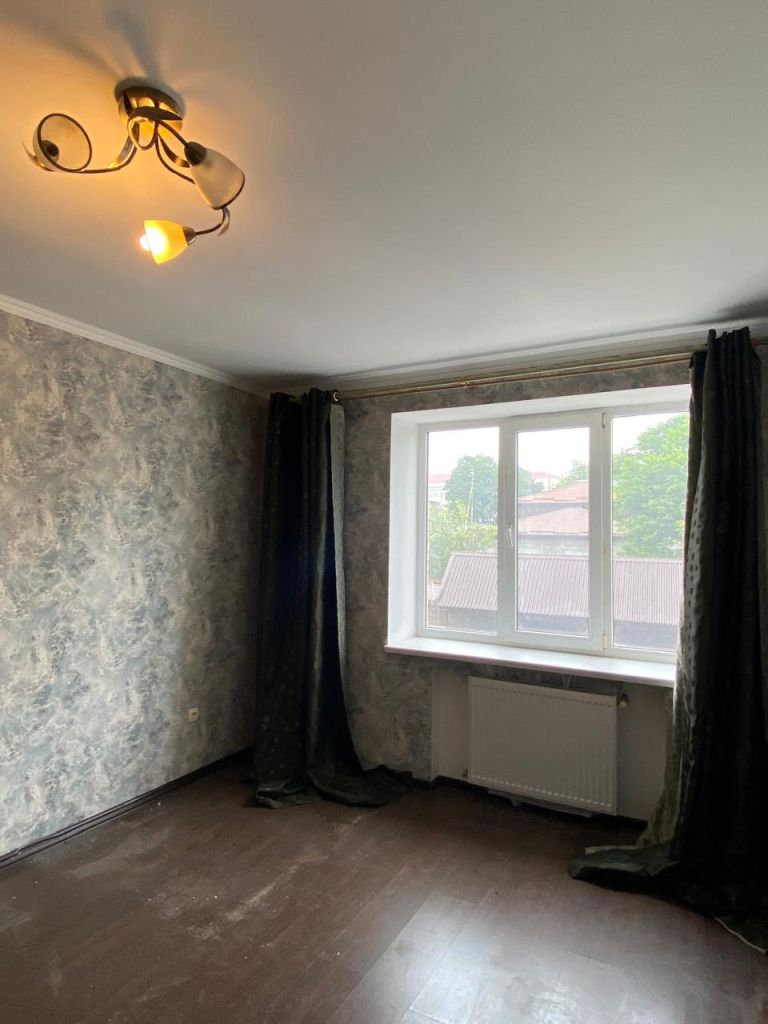 Продажа 2-комнатной квартиры, Ессентуки, Орджоникидзе ул,  84