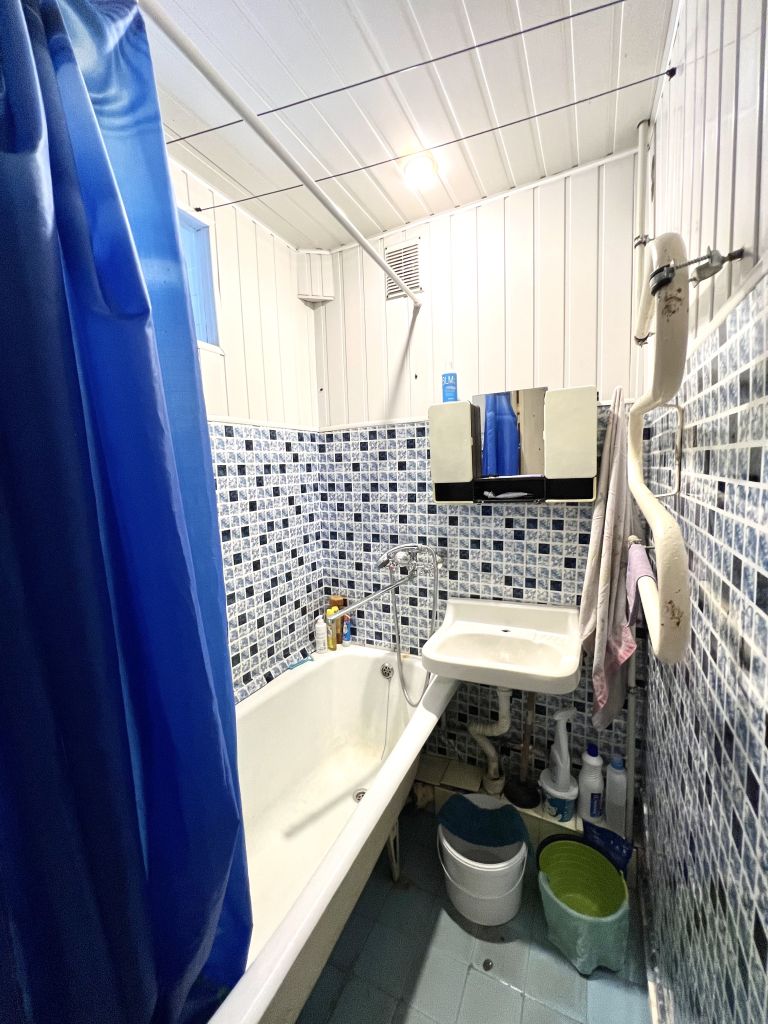 Продажа 2-комнатной квартиры, Ессентуки, Долина Роз ул,  10