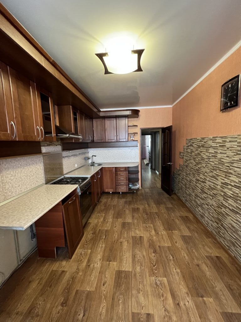 Продажа 3-комнатной квартиры, Ессентуки, Олега Головченко ул,  2