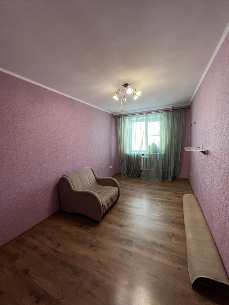 Продажа 3-комнатной квартиры, Ессентуки, Олега Головченко ул,  2