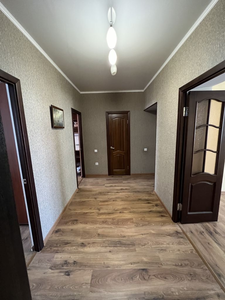 Продажа 3-комнатной квартиры, Ессентуки, Олега Головченко ул,  2