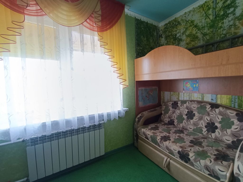 Продажа 2-комнатной квартиры, Новомосковск, Генерала Белова ул,  12А