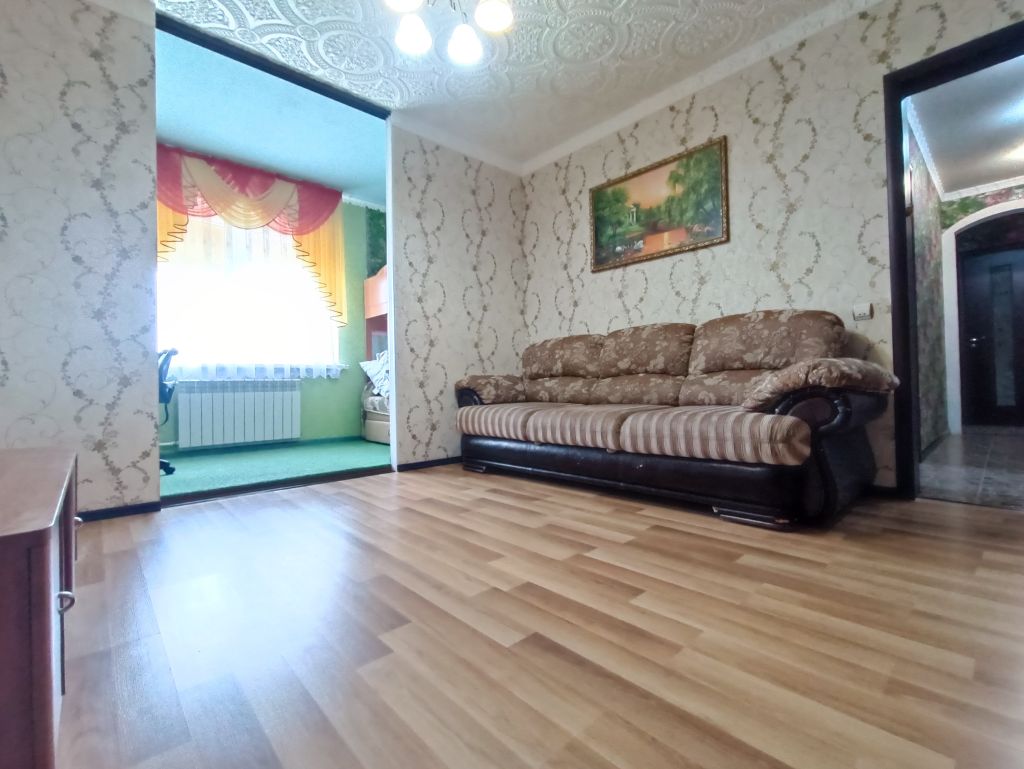 Продажа 2-комнатной квартиры, Новомосковск, Генерала Белова ул,  12А