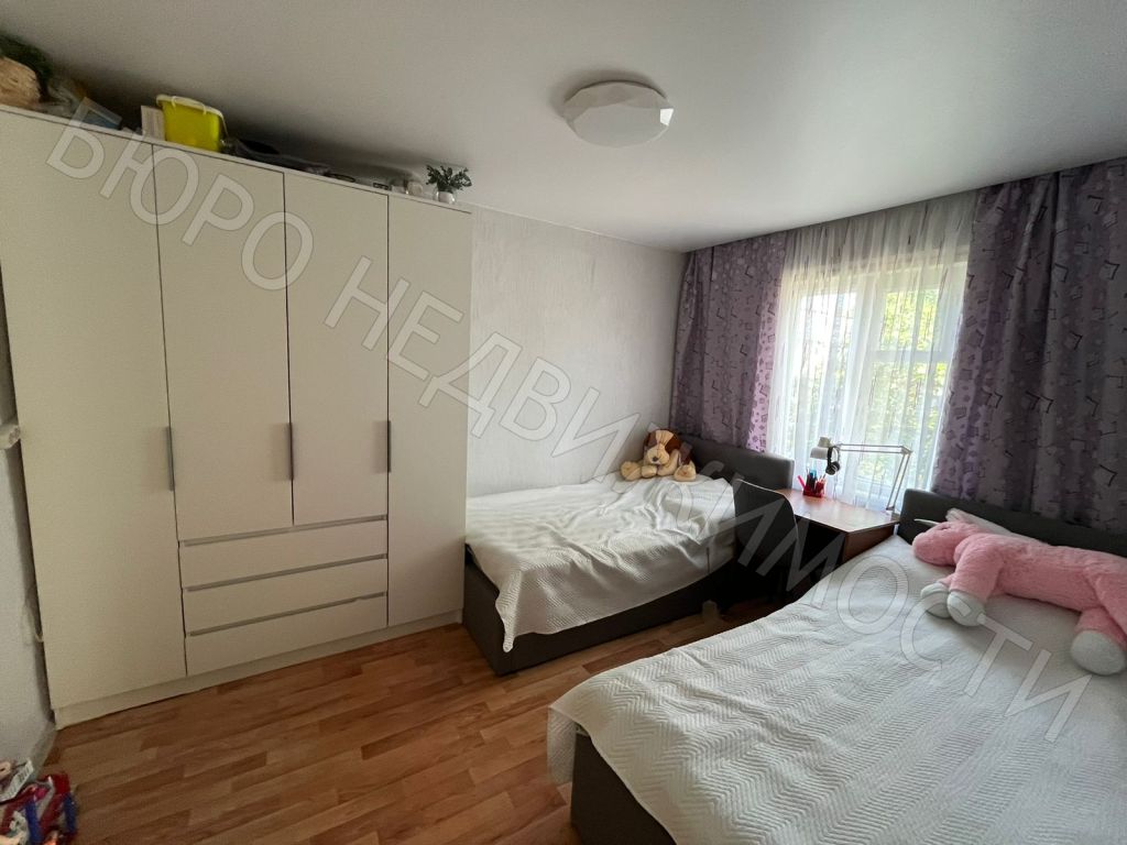 Продажа дома, 201м <sup>2</sup>, 15 сот., Репное, Советская,  79