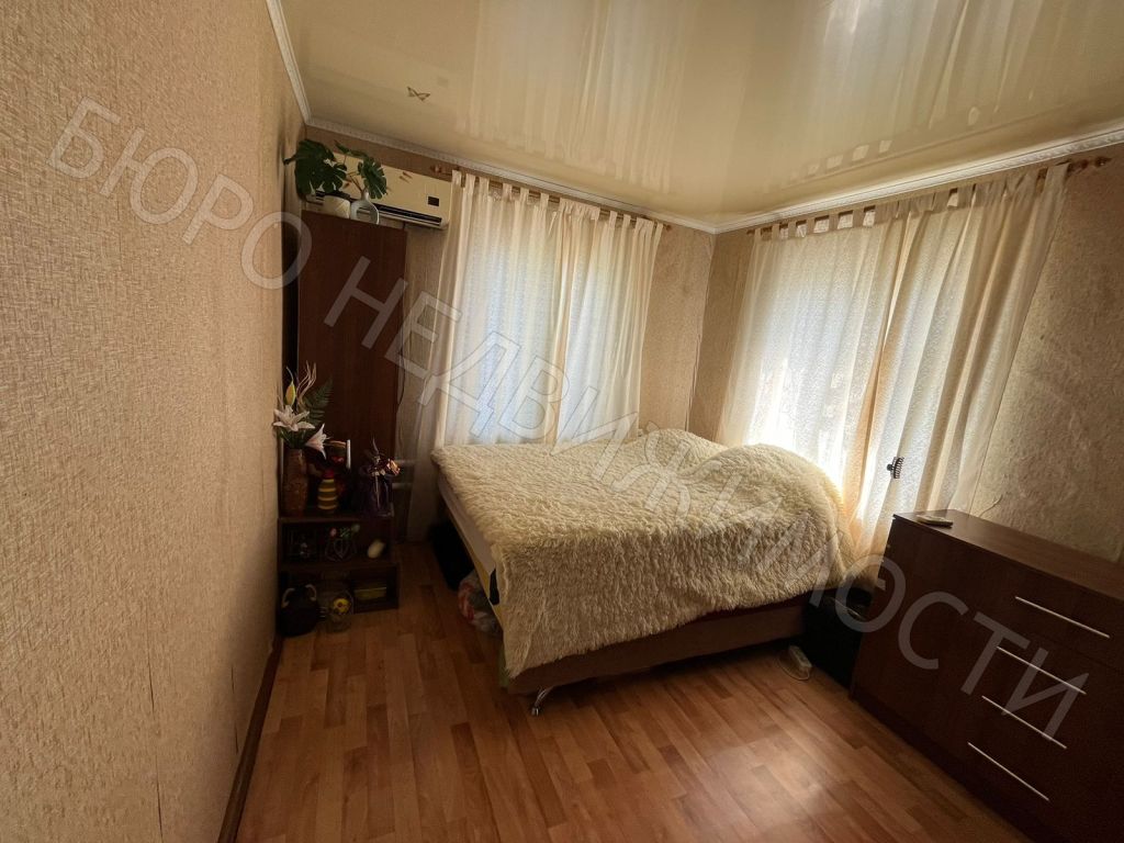 Продажа дома, 201м <sup>2</sup>, 15 сот., Репное, Советская,  79