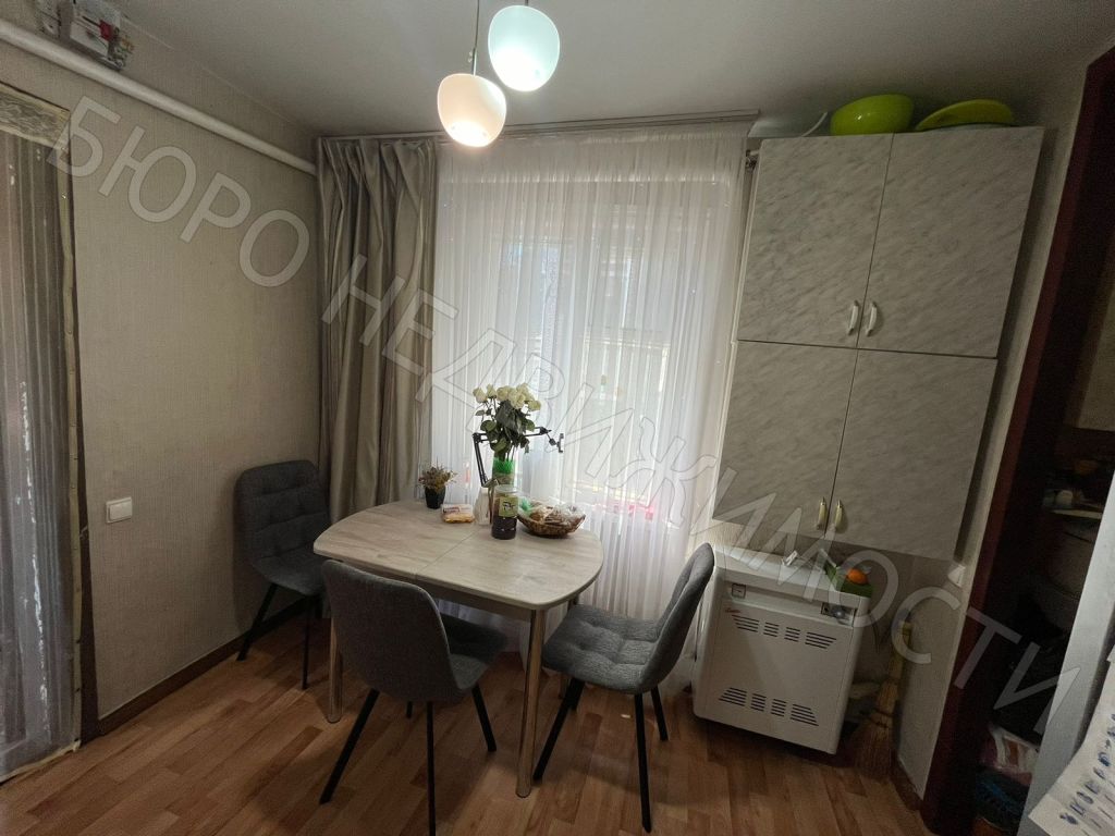 Продажа дома, 201м <sup>2</sup>, 15 сот., Репное, Советская,  79