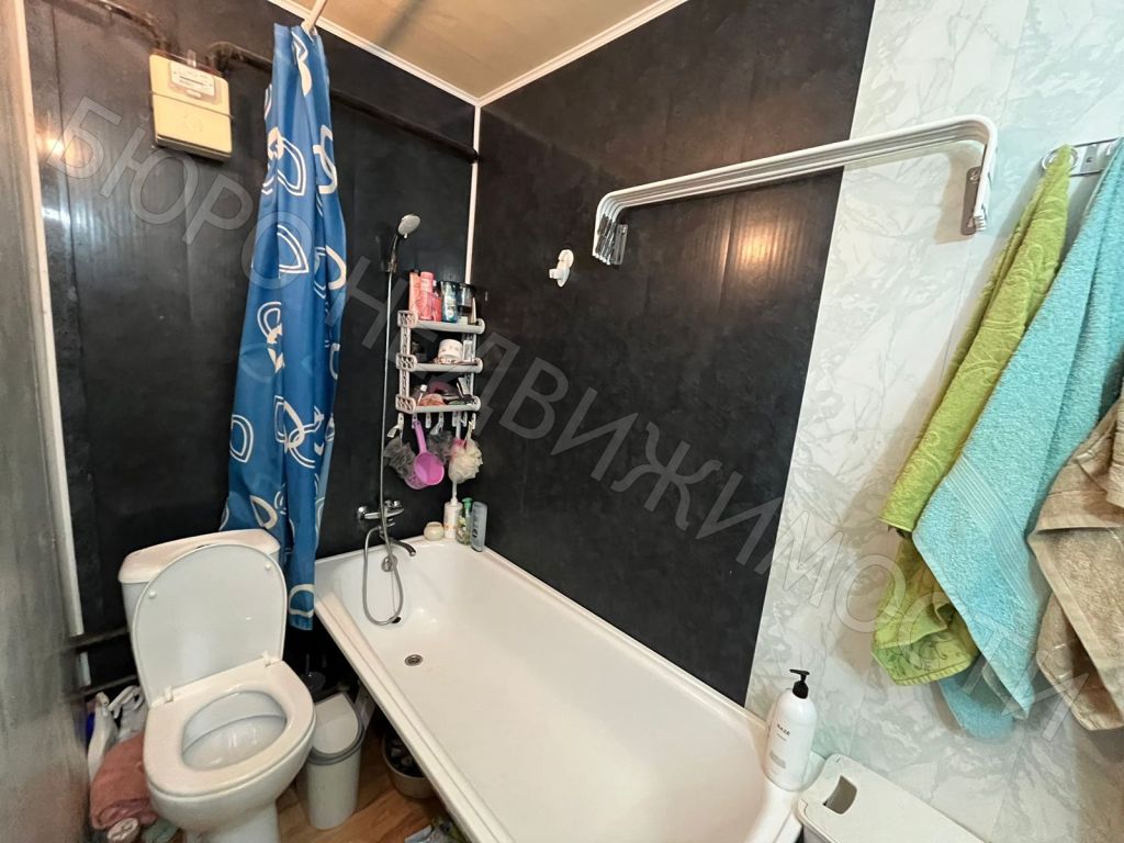 Продажа дома, 201м <sup>2</sup>, 15 сот., Репное, Советская,  79