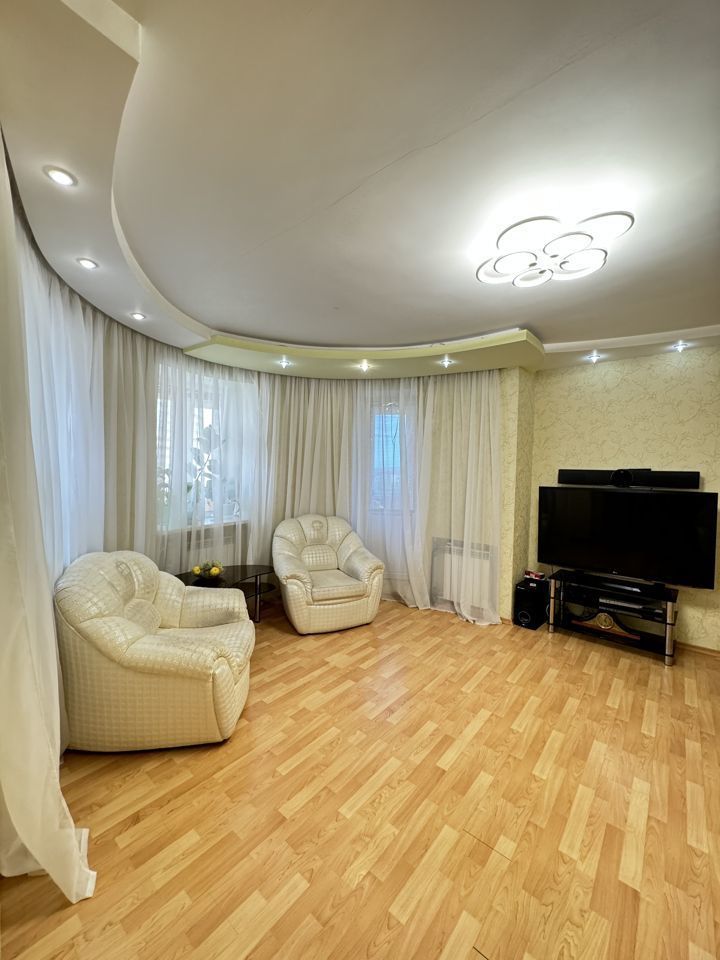 Продажа 3-комнатной квартиры, Саратов, Лунная ул,  41А