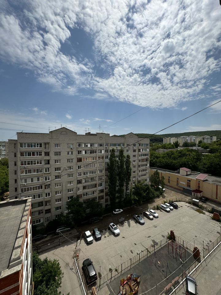 Продажа 3-комнатной квартиры, Саратов, Лунная ул,  41А