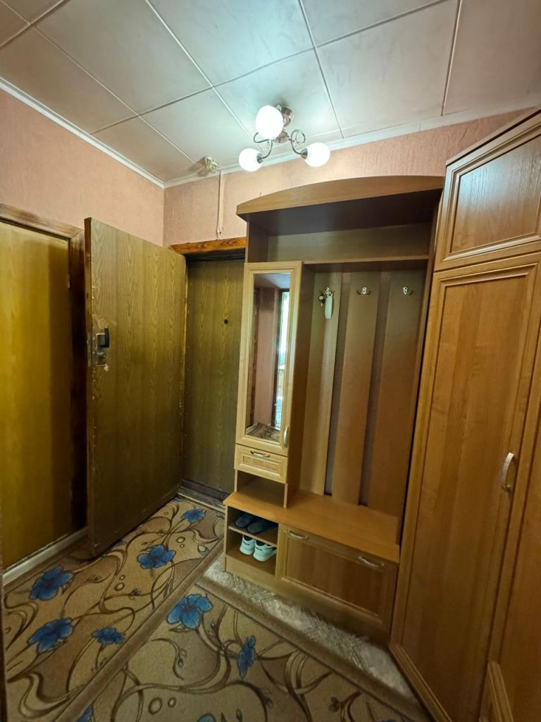 Продажа 1-комнатной квартиры, Смоленск, Автозаводская ул,  33