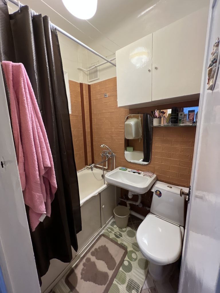 Продажа 2-комнатной квартиры, Ессентуки, Пятигорская ул,  158