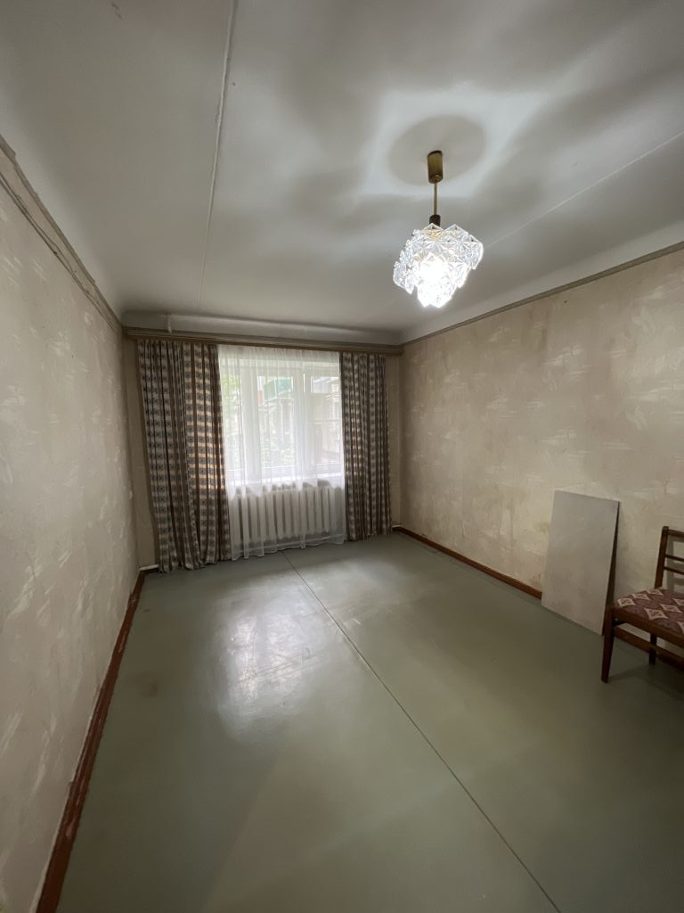 Продажа 2-комнатной квартиры, Ессентуки, Пятигорская ул,  154