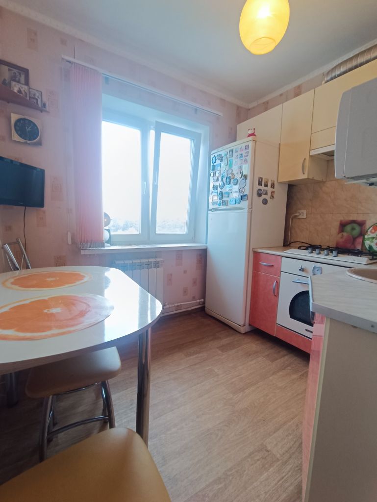 Продажа 2-комнатной квартиры, Новомосковск, Парковая ул,  6