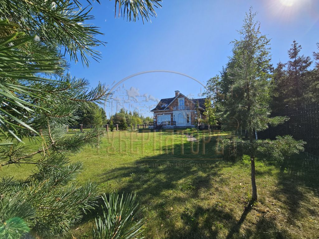 Продажа дома, 407м <sup>2</sup>, 26 сот., Лазурная