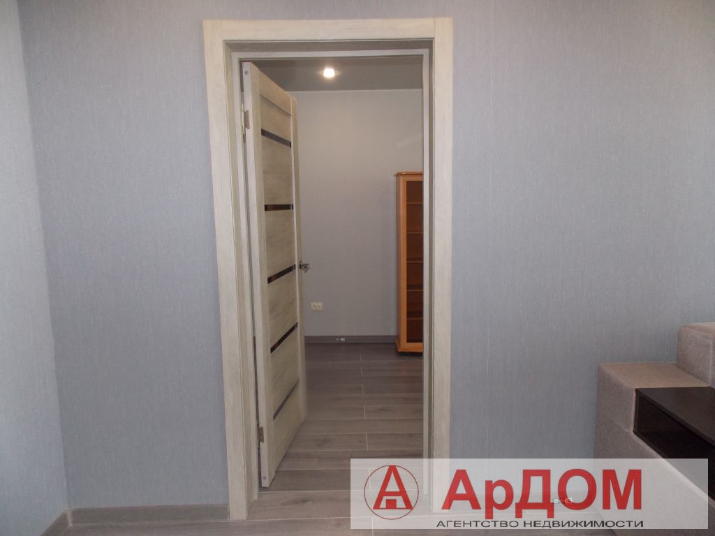 Продажа 3-комнатной квартиры, Новомосковск, Трудовой проезд,  4