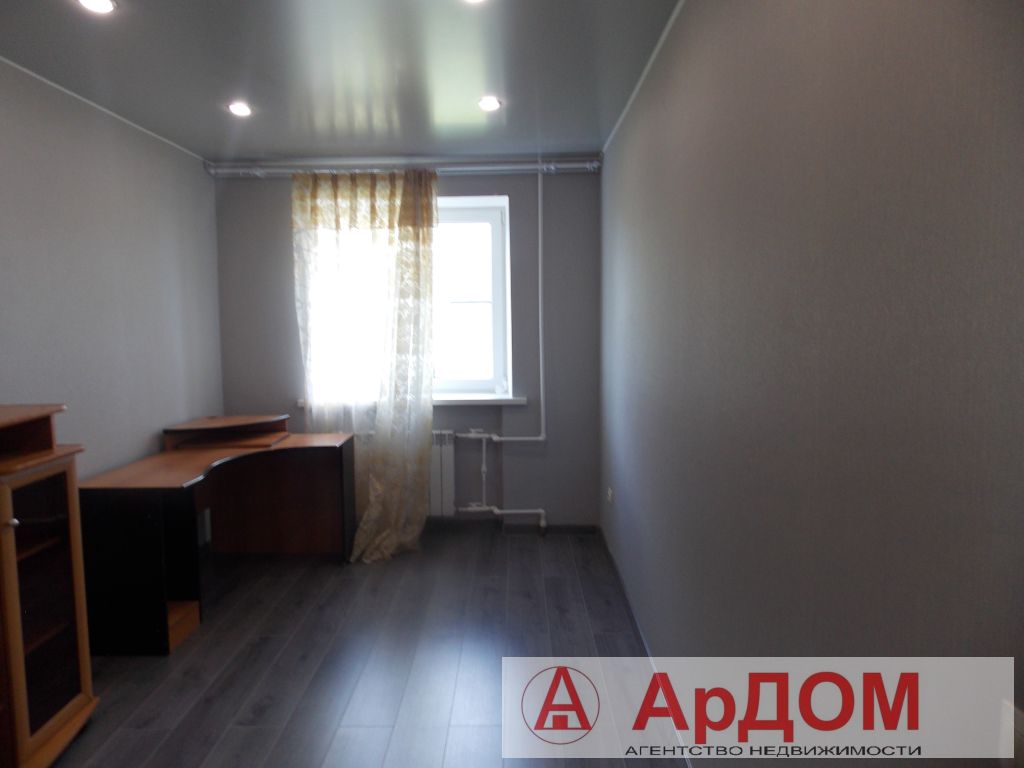 Продажа 3-комнатной квартиры, Новомосковск, Трудовой проезд,  4