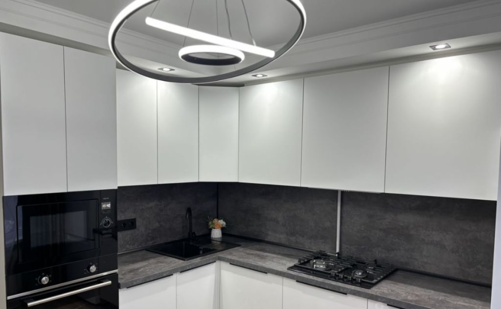 Продажа 3-комнатной квартиры, Пятигорск, Бутырина ул,  8