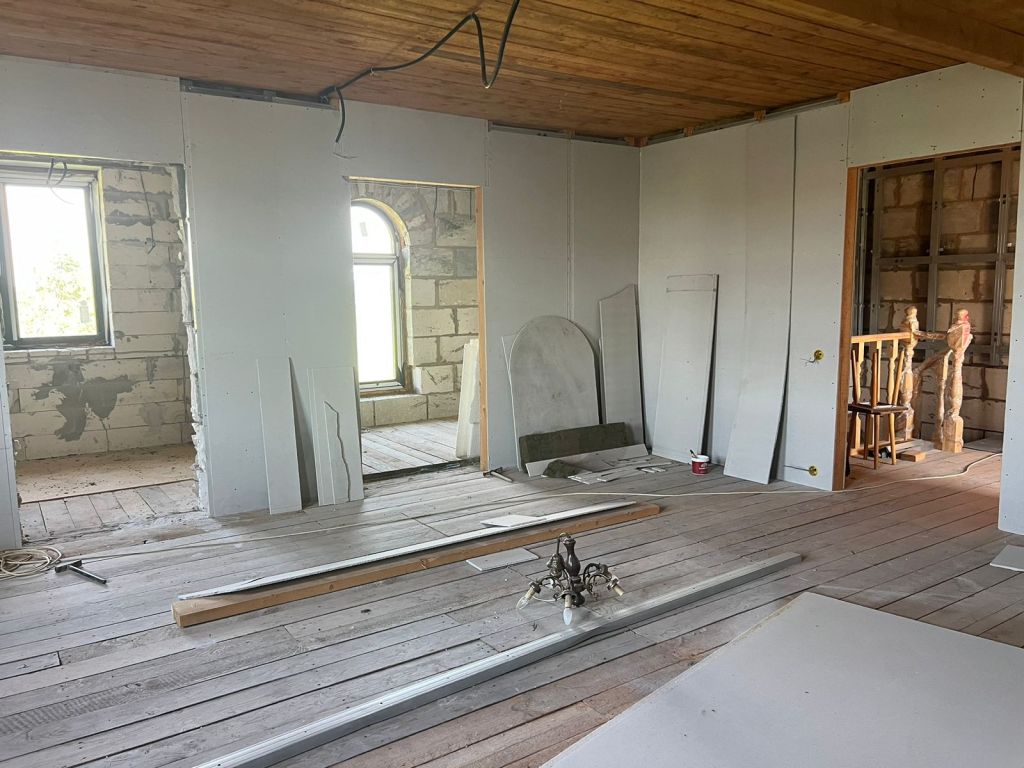 Продажа дома, 305м <sup>2</sup>, 12 сот., Некрасово, Юбилейная,  19а