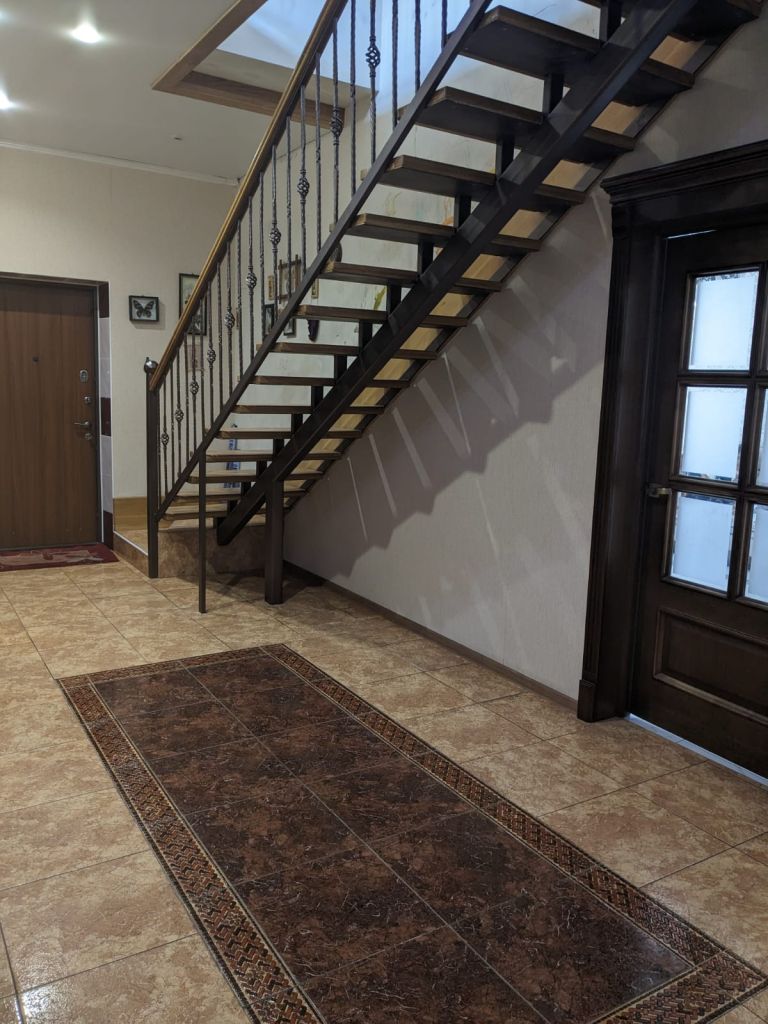 Продажа дома, 189м <sup>2</sup>, 20 сот., Стригуны, Народная