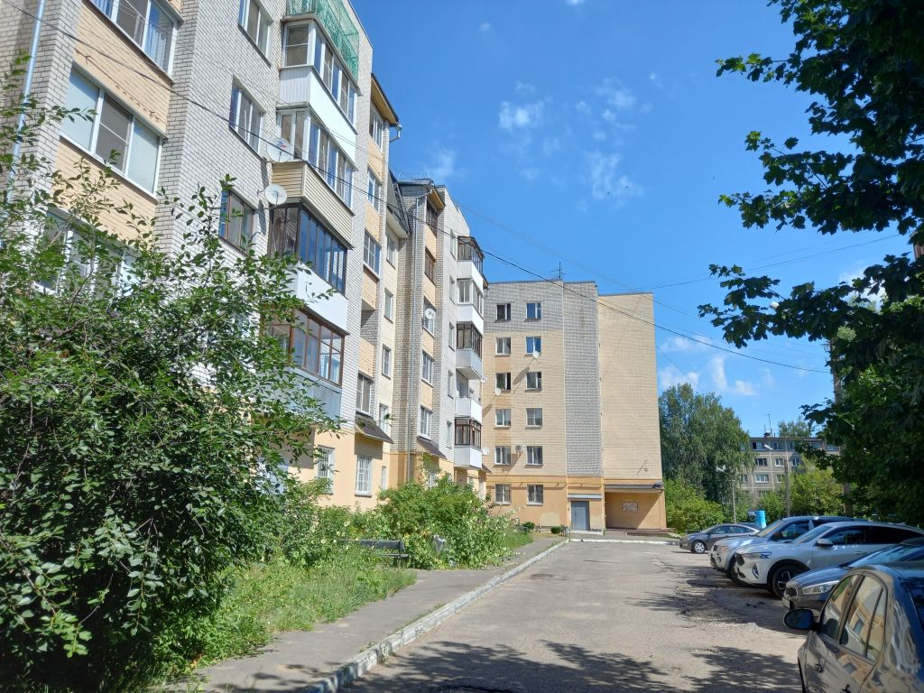 Продажа 3-комнатной квартиры, Тверь, Склизкова ул,  110