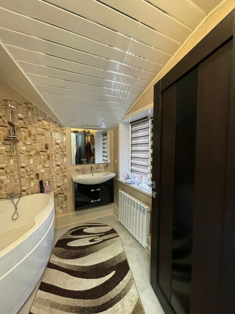 Продажа дома, 430м <sup>2</sup>, 9 сот., Новенькое, Сибирская