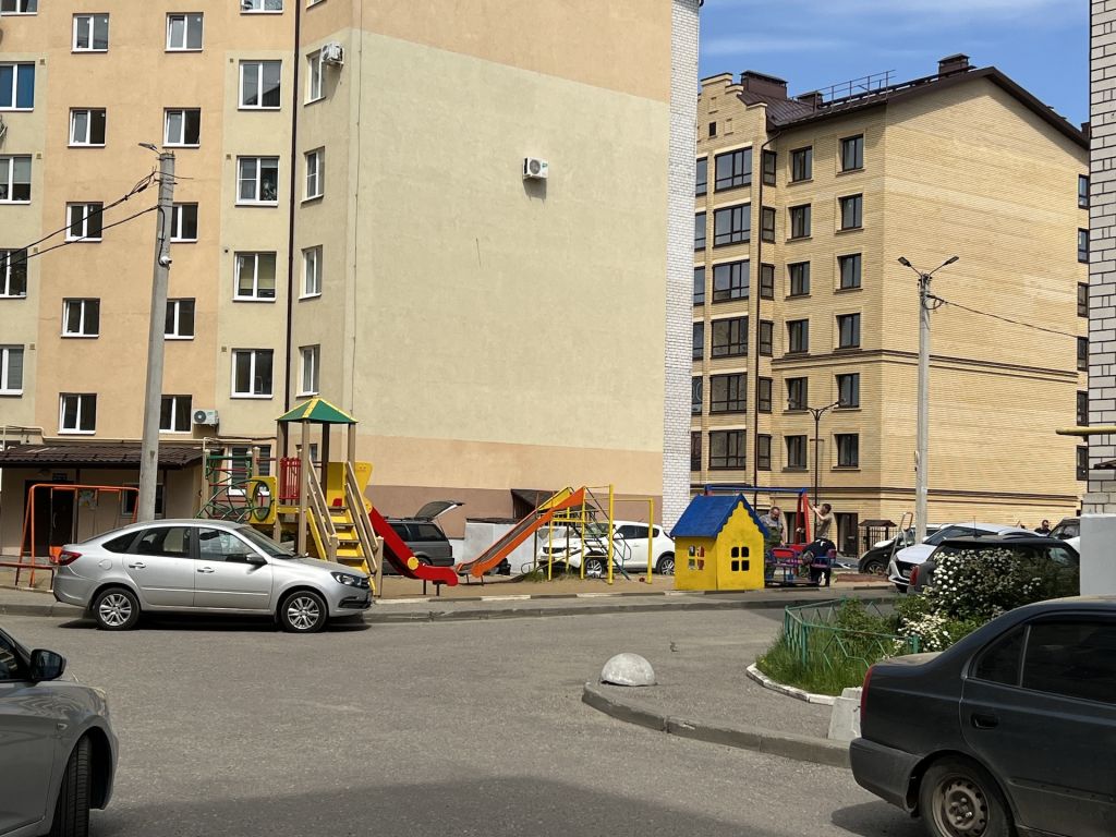 Продажа 3-комнатной квартиры, Владимир, Песочная ул,  19г