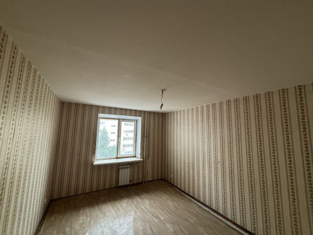 Продажа 3-комнатной квартиры, Саратов, Батавина ул,  12