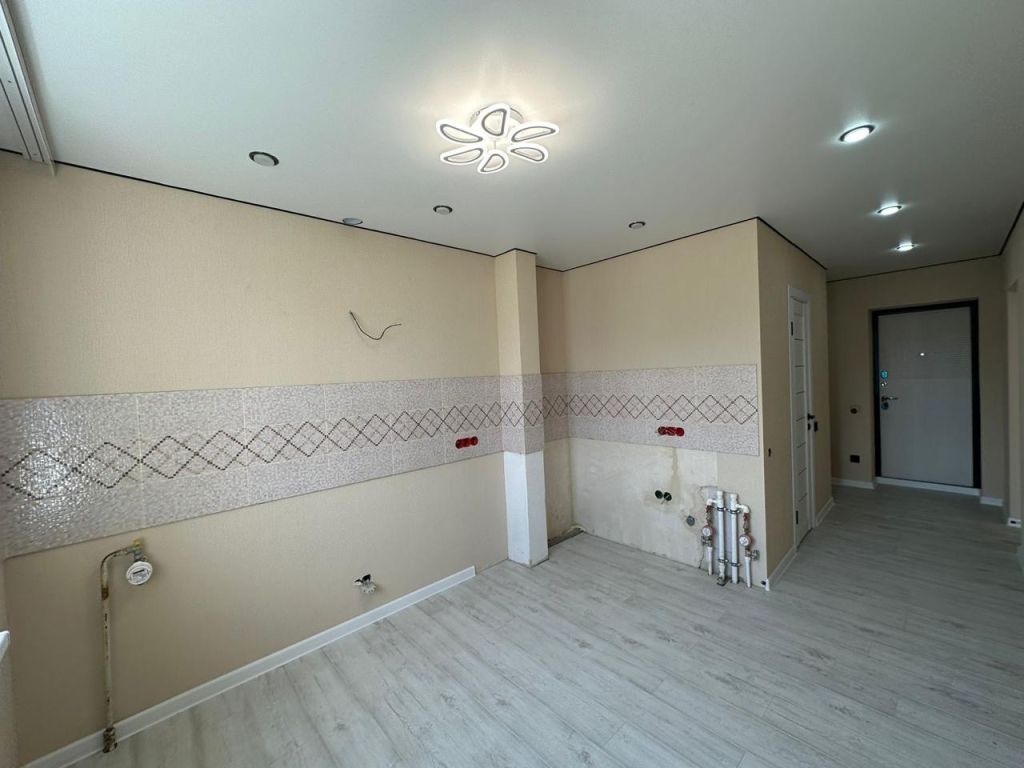 Продажа 1-комнатной квартиры, Саратов, Лунная ул,  25А