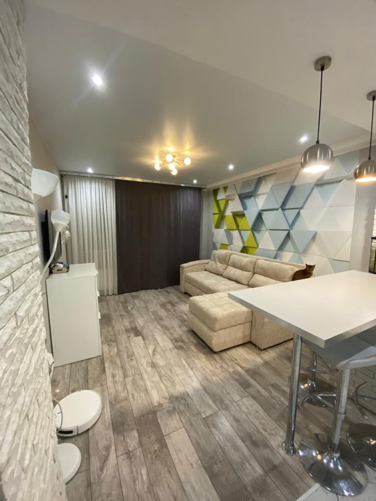 Продажа 2-комнатной квартиры, Дзержинск, Окская наб,  7