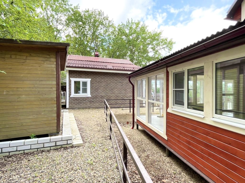 Продажа дома, 200м <sup>2</sup>, 20 сот., Веслево